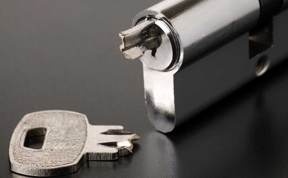 10 Tips How To Avoid Locksmith Fraud